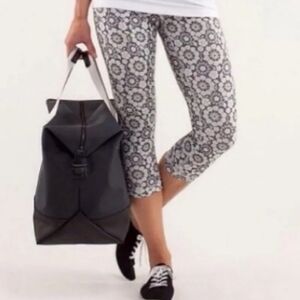Lululemon Wunder Under Twiggy Floral Crop Legging Sz6